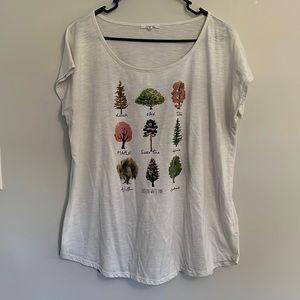 Maurice’s shot sleeve T-shirt size XXL lightly worn